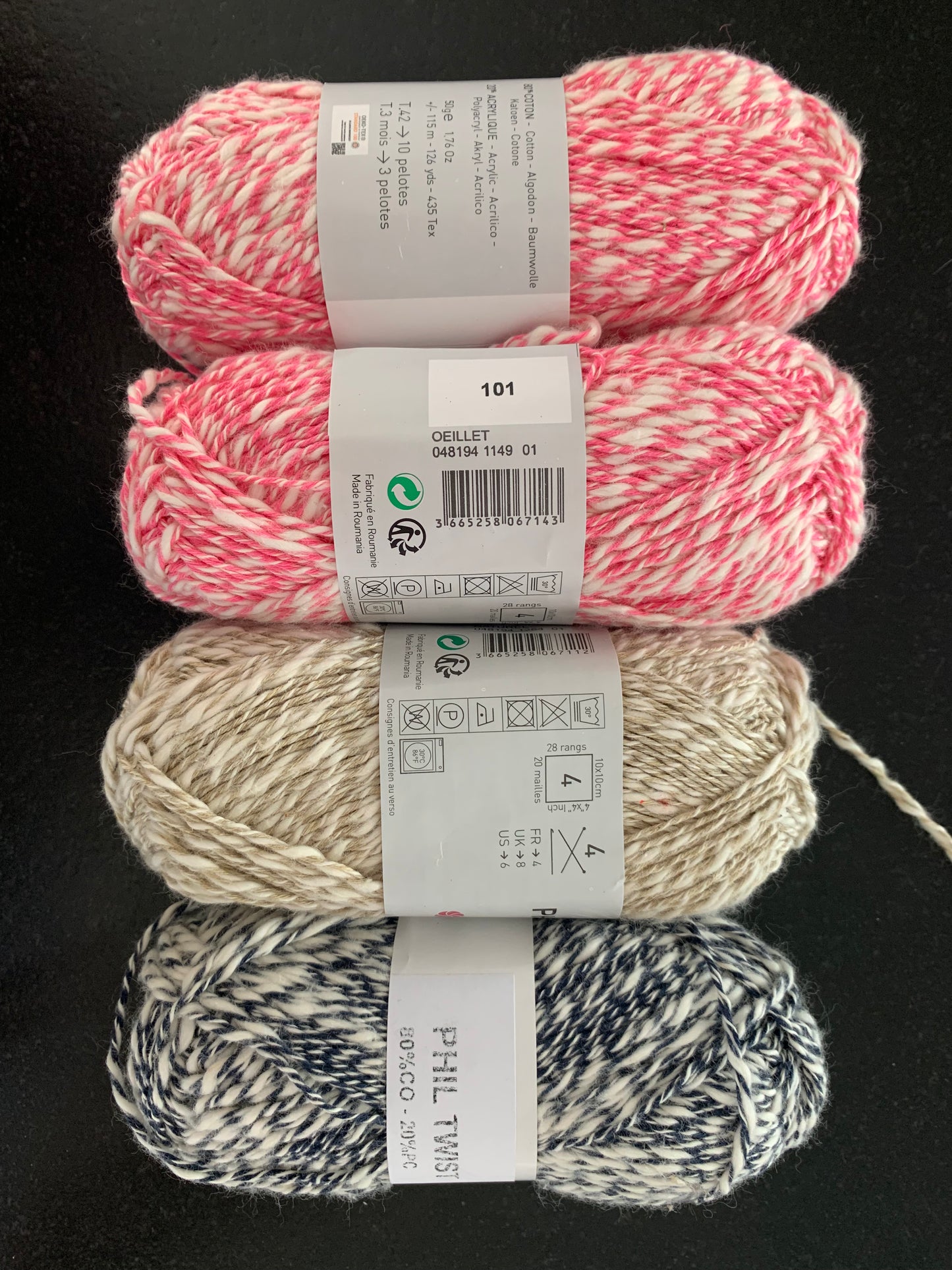 Lot de 4 pelotes de Phil Twist - couleur mixte